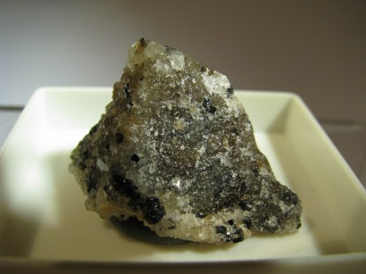 Latrappite - Bond zone, Oka, Oka complex, Deux-Montagnes Co., Québec, Canada