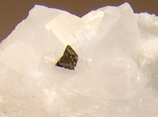 Sphalerite   -   La Facciata Quarry, Carrara, Tuscany, Italy