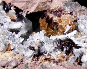 Piemontite - Gambatesa Mine V. Graveglia Italy