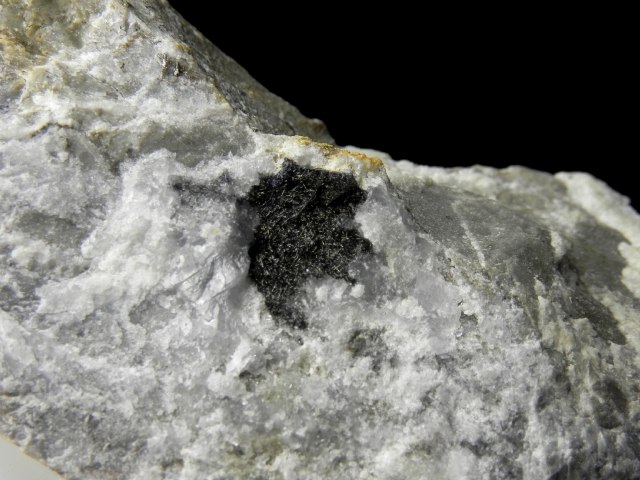 Chovanite robinsonite - Monte Arsiccio Lucca I