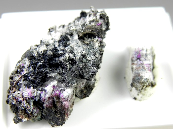 Sugilite - Cerchiara  Mine La Spezia Italy