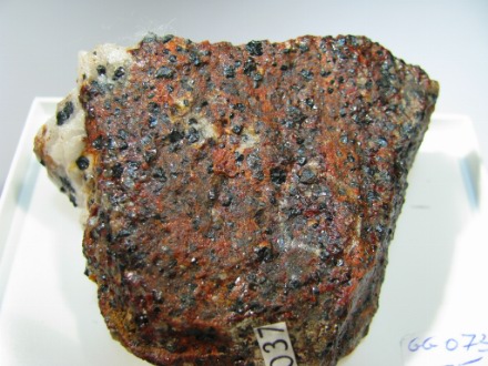 Zincite, Franklinite   - Sterling Hill Mine, NJ, USA